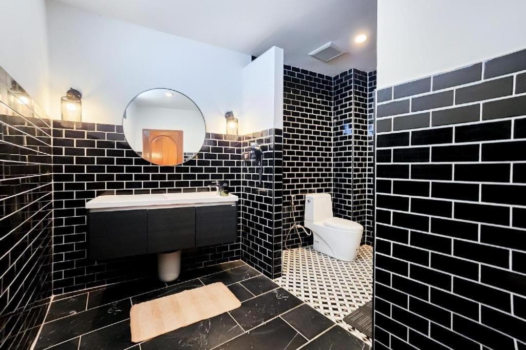 Khách sạn Penthouse Lamoon 3*