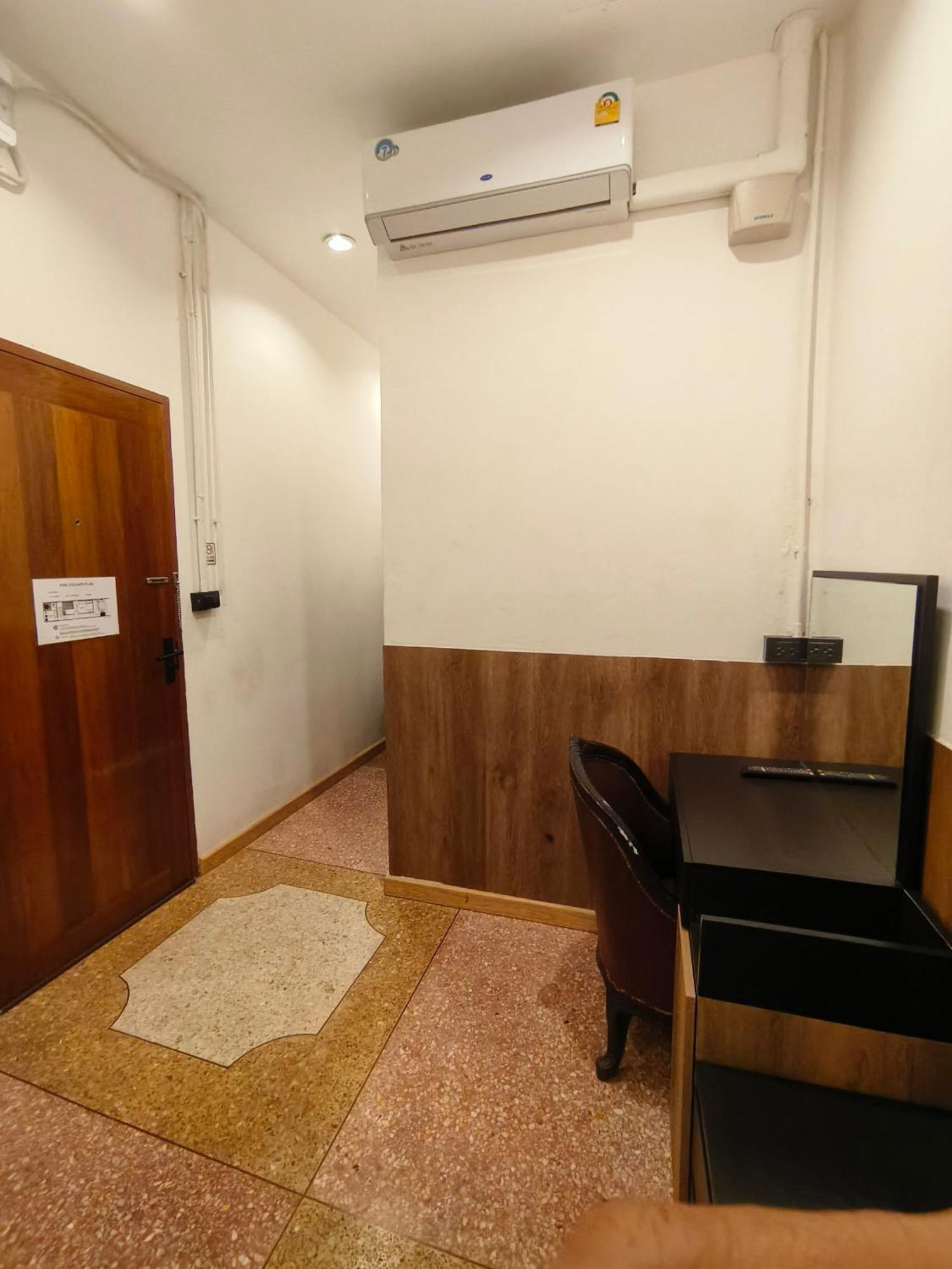 Penthouse Lamoon Khách sạn 3*